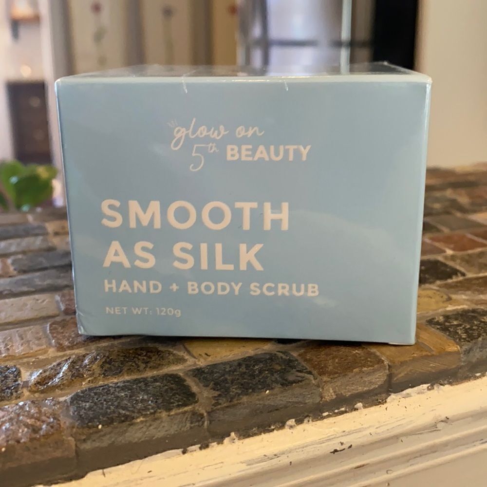 Glow on 5th Beauty hand and body scrub